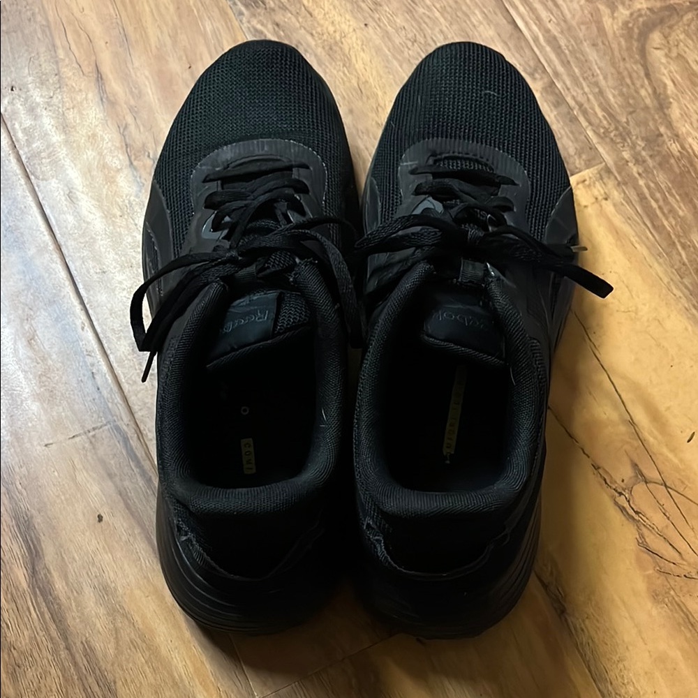 Reebok Women’s Size 11 Black Athletic Sneakers